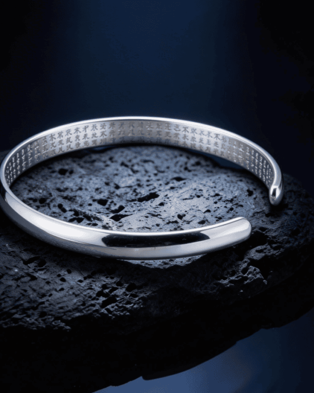 Heart-shaped Silver Bracelet