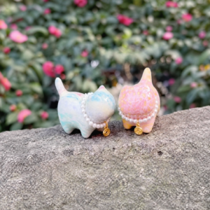 Floating-color Lacquer Cat Ornament