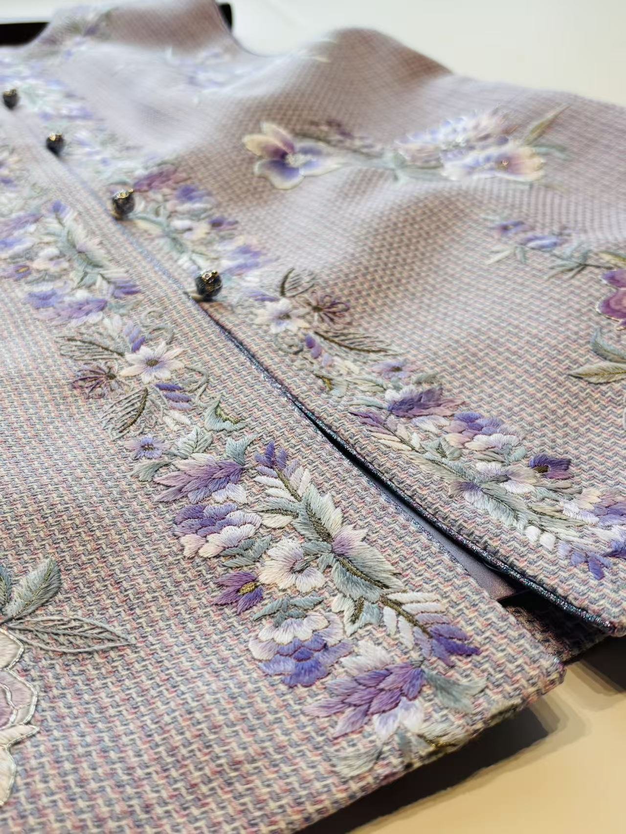 Huajian Xu Su Embroidery Vest - Image 3