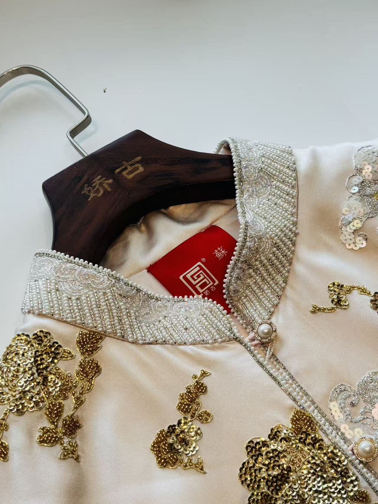 Jianglan Dream Su Embroidery Top - Image 3